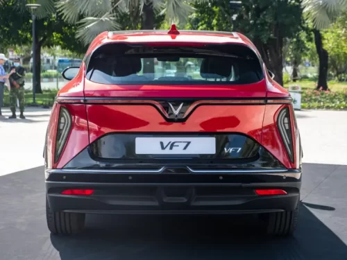 vinfast-vf7